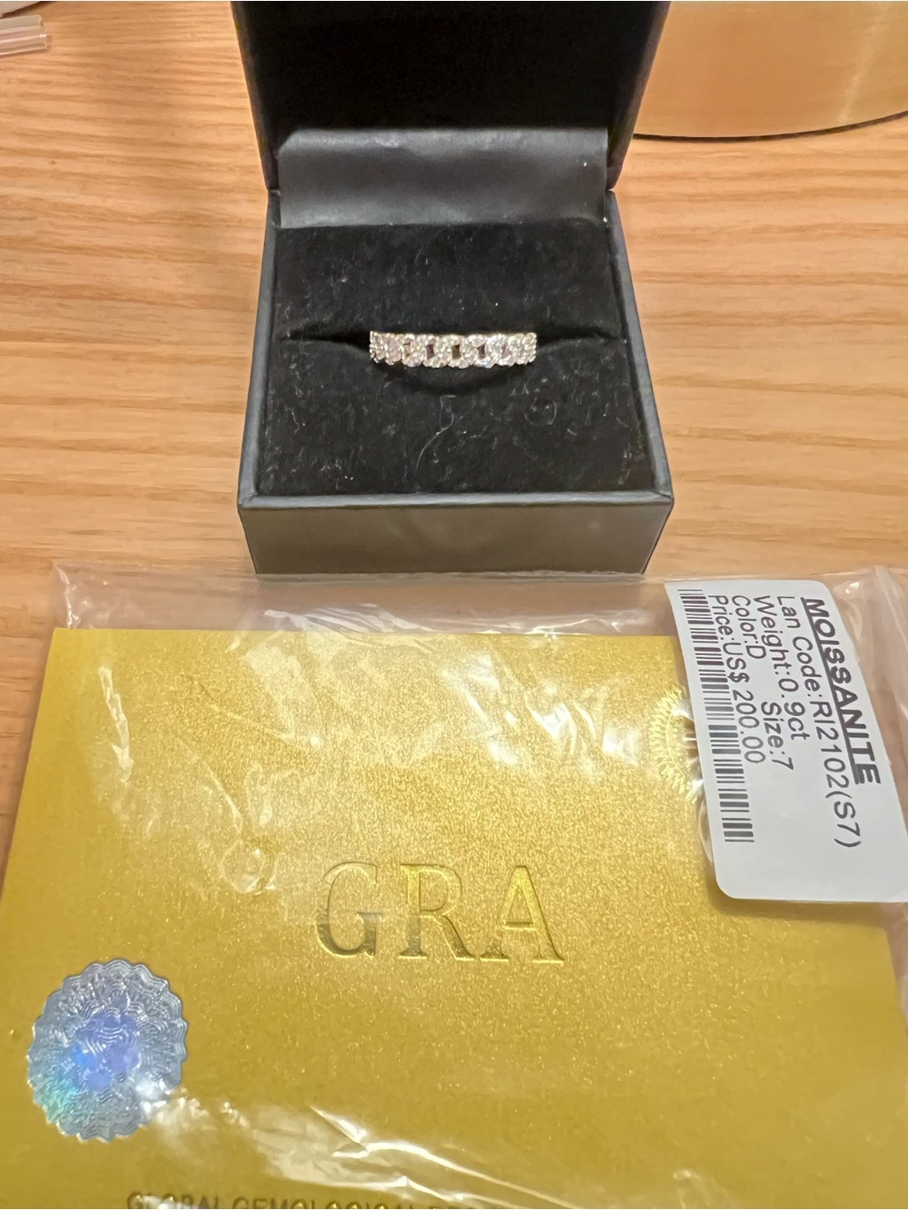 Stunning Silver Moissanite Band Ring size 7